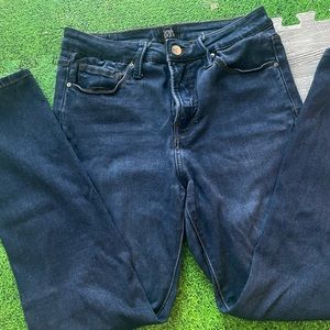 Stretchable blue pants size 28